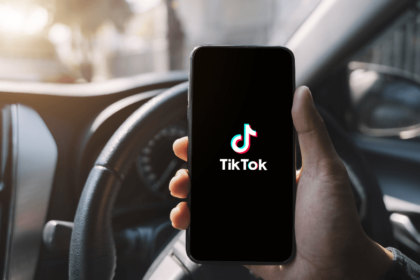 Maximize TikTok Ad Reach: Niche, Timing, and Hashtags